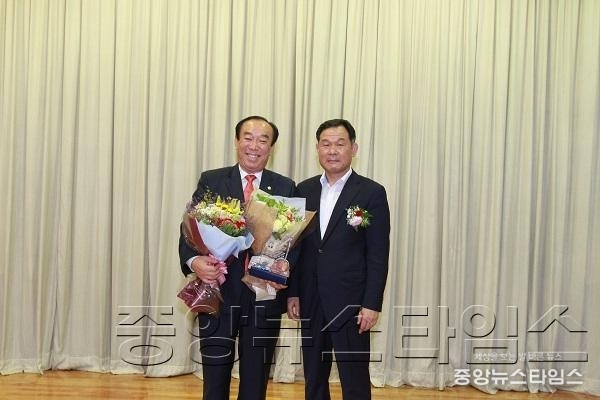 2017.8.24.제2회 인천일보 경기의정대상 시상식 (104).JPG