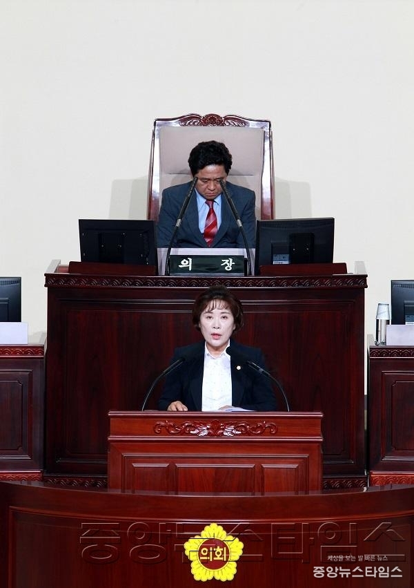 사진(이순희 의원)1.jpg