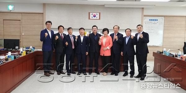 경기도의회 재난과 도민안전 특위, 위원장·간사 선출1.jpg