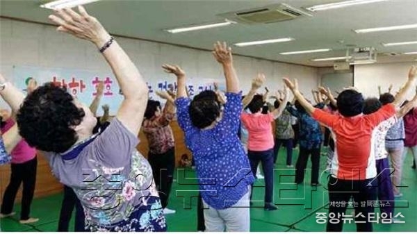 9-6-3 안중보건지소 하하호호 신나는건강체조 교실 (1).jpg