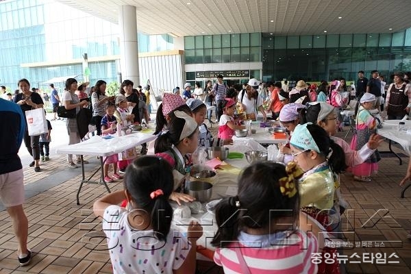 1-3. 어린이 송편요리 콘테스트.JPG