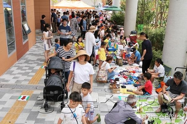 2-4. 동탄중앙이음 마을장터 전경사진.JPG