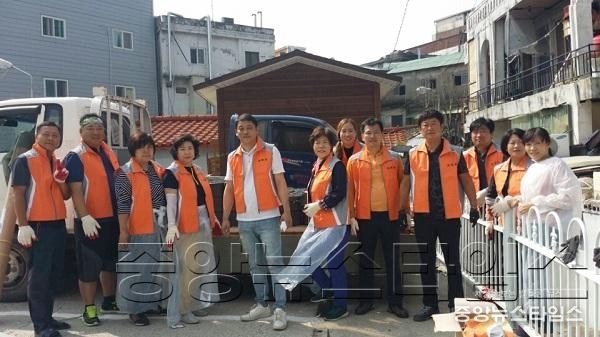 9-26-3 연탄나눔1 (1).jpg