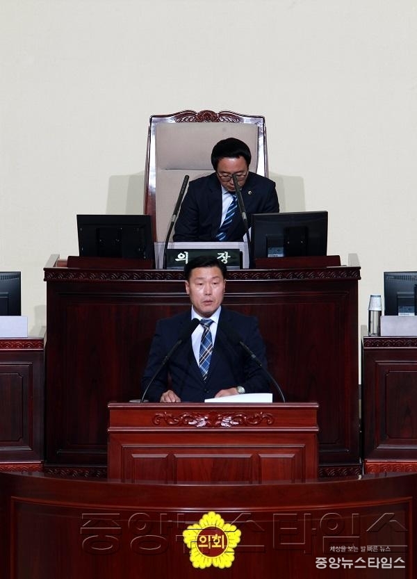 사본 -2017.10.17.제323회 임시회 제1차 본회의 임두순의원 (61).jpg