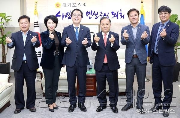 (20171019) 보도자료(전라북도의회 교육위원회 접견)1.JPG