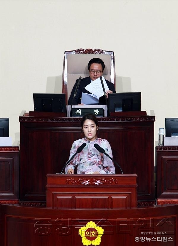 이나영 의원님 1.jpg