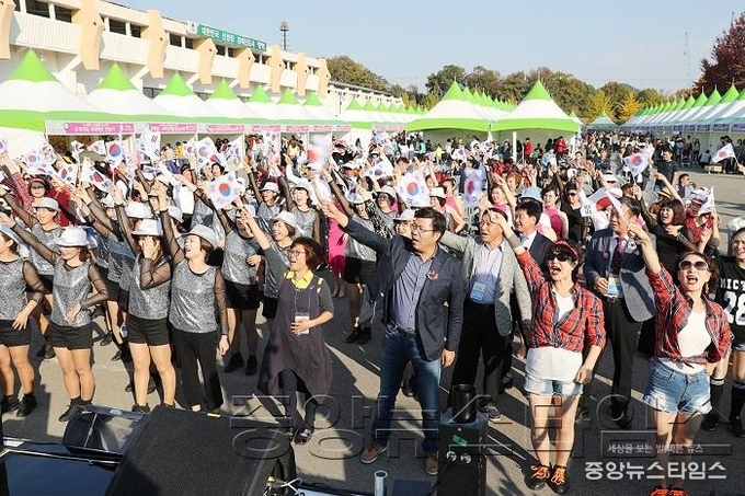 10-30-2 제 11회 평택시 평생학습축제 (1).jpg