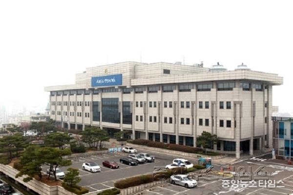 경기도의회 전경사진.jpg