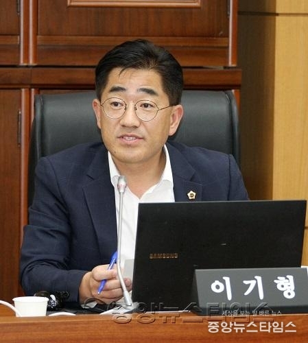 이기형.JPG