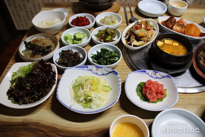 장흥 송추맛집 어울참 한정식 (촬영 문형욱 기자)