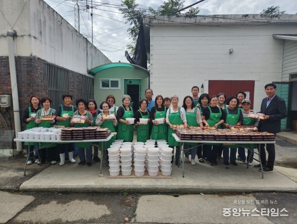 포천시 신북면 새마을부녀협의회, 추석 맞이 명절음식 도시락 나눔 행사 진행