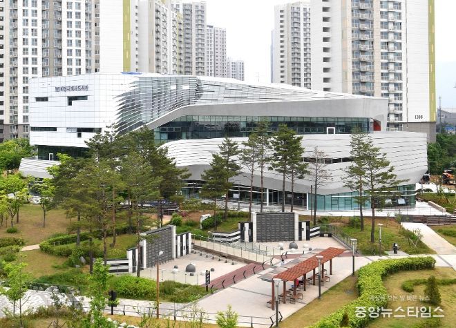 하남시립도서관