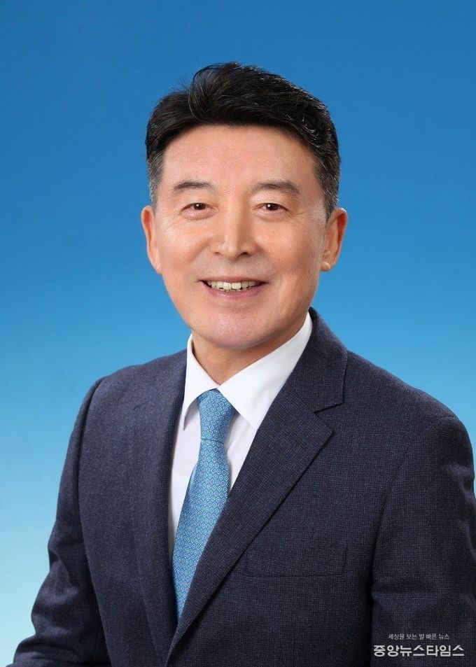 양양홀딩스 현희용회장