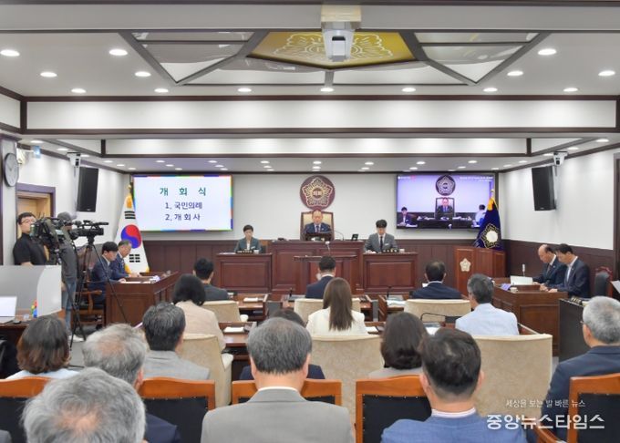 제338회 동두천시의회 제1차 정례회 개회