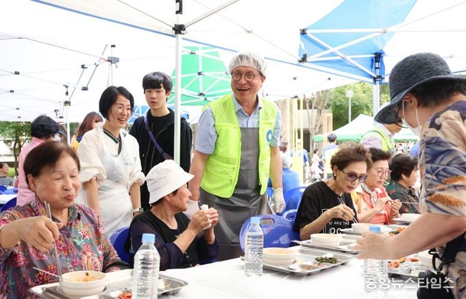 따뜻한 영양밥차로 이웃사랑 실천