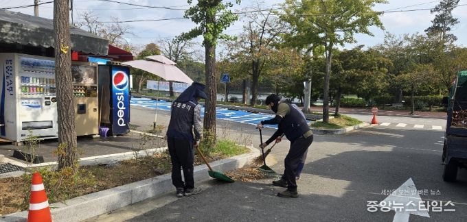 이천시, 명절 연휴 대비 설봉공원 점검 실시