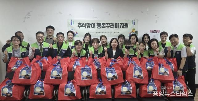 시흥시 정왕3동, 추석맞이 '행복꾸러미' 전달로 따뜻한 명절 나눔