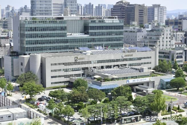 수원시청사 전경