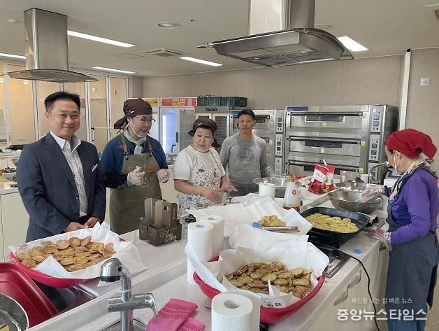 파주시 문산읍, 추석 맞아 취약계층 150가구에 따뜻한 나눔 실천