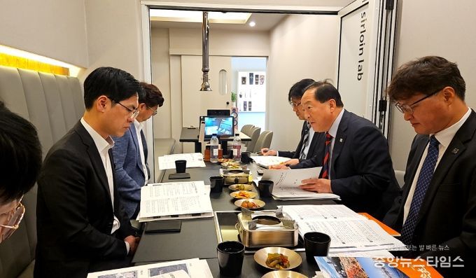 이병선 속초시장-김민재 행안부 차관 면담