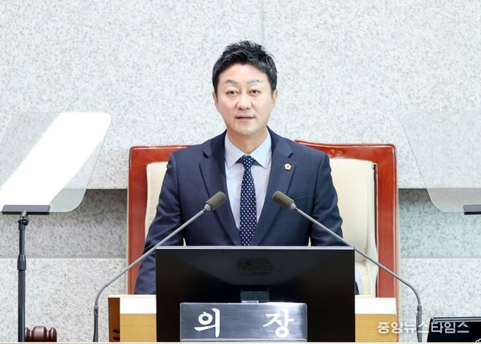 김진경 의장, 제387회 정례회 개회 “마지막 행감 및 새해 예산안 심의, 끝까지 책임지는 의정” 당부