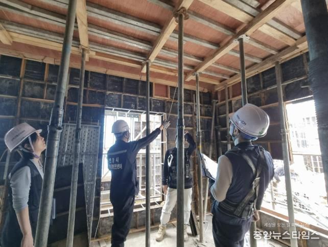 안양시, 대규모 건축물 건축공사장 22곳 특별 안전점검 완료
