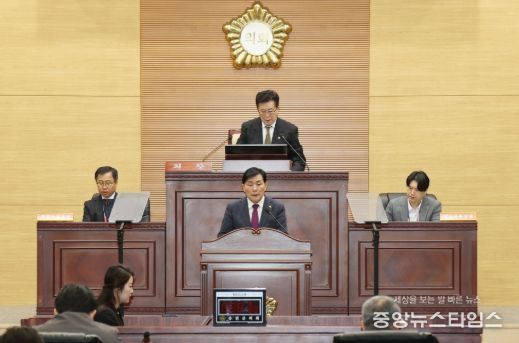 옹진군, 2026년도 예산안 제출…“섬을 넘어 바다의 가능성으로 도약”