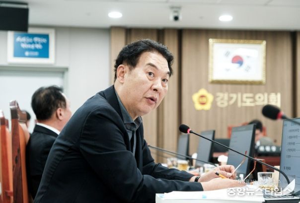 경기도의회 강웅철 의원