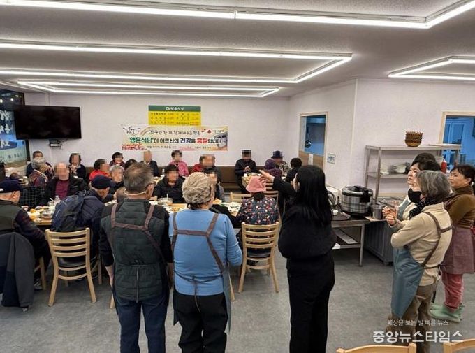 오산시 중앙동, 지역 어르신 대상 ‘크로바 행운식당’ 정기 식사 지원 시작