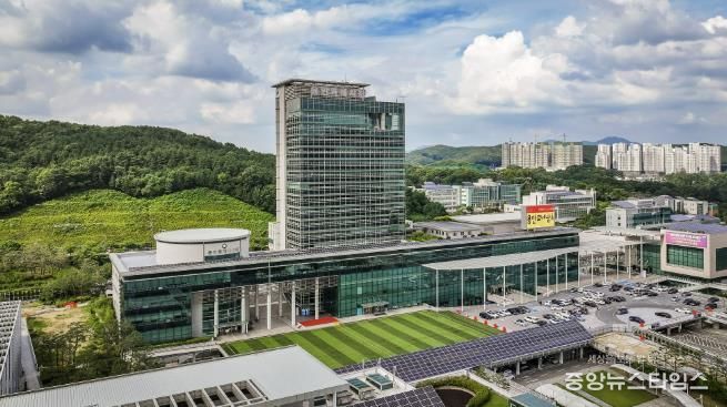 용인특례시청사 전경