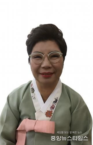 양양군 전흥자 천연염색 개인전 식물의 언어, 색의 기억