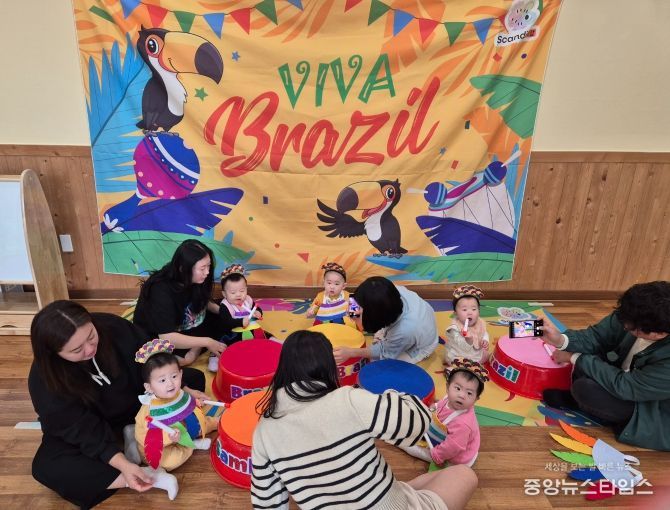 화천군 공공 도서관 기관연계 프로그램 대표자 간담회가 지난 10일 화천 어린이 도서관에서 개최됐다