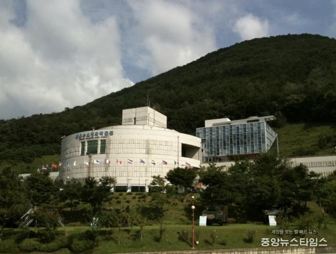 동두천시 자유수호평화박물관, 제3회 이호왕 박사 기념 청소년 미술대전 시상식 개최