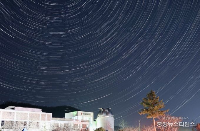 강화천문과학관, 긴긴 겨울밤 별빛 프로그램 호평(별 일주 사진)