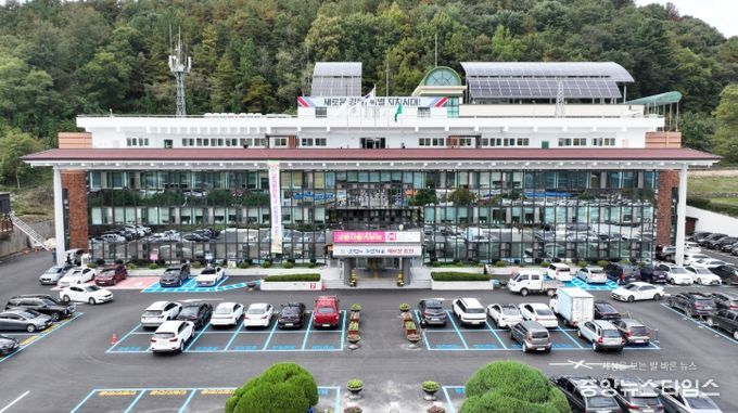 홍천군청 전경