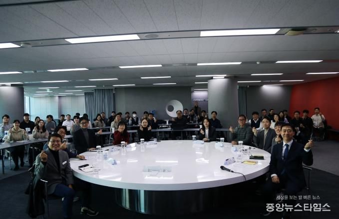 경기도, 6개 AI 클러스터 개소 최종 점검…AI기업·지자체 협력간담회 개최