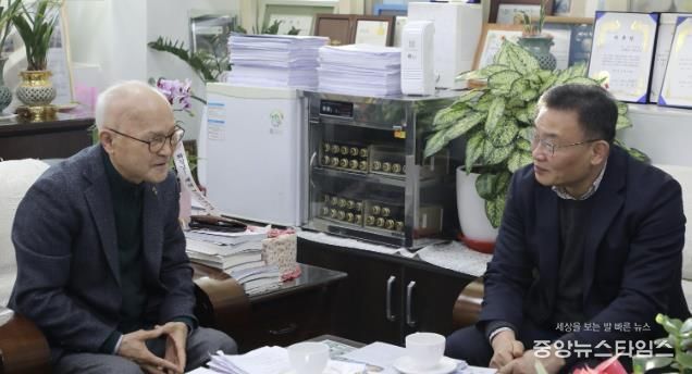 수원시 팔달구, 설 명절 앞두고 대한노인회 팔달구지회 방문해