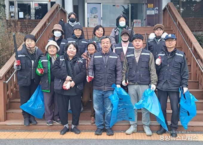 산북면 새봄맞이 대청소 실시