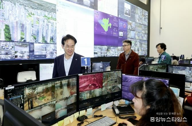 도시전반을 한 눈에 관리하는 통합관제 기능을 갖춘 고양스마트시티센터