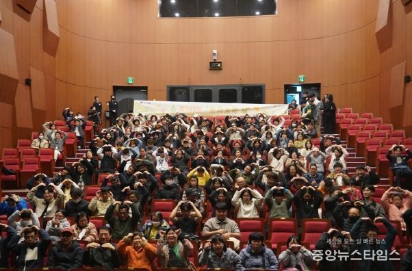 장벽 없는 문화의 장 열다... 안성미디어센터, 발달 장애인과 함께한 정기상영회 '영화로운 날' 성료