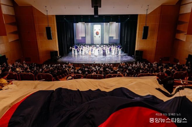 2026 제23회 포천시립민속예술단 정기공연 ‘꺼지지 않는 불꽃 : 19190330’ 성료