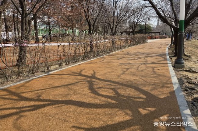 수원시 장안구, 만석공원 산책로 개선사업 완료