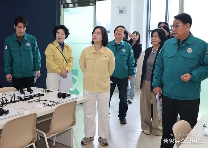 연수구의회 자치도시위원회, 국제언어체험센터·청소년센터 현장방문