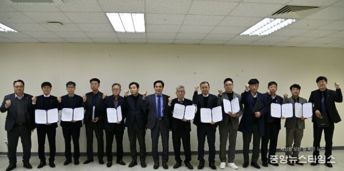 화성도시공사 주요 보직자 ‘경영성과계약’ 체결에 따른 단체사진